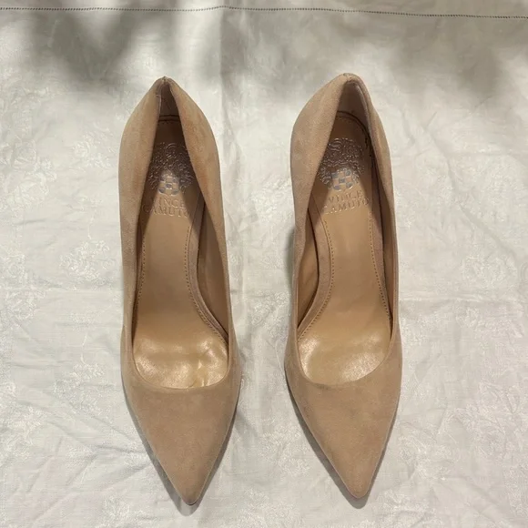 Vince Camuto Tan Suede High Heels - Picture 4 of 5